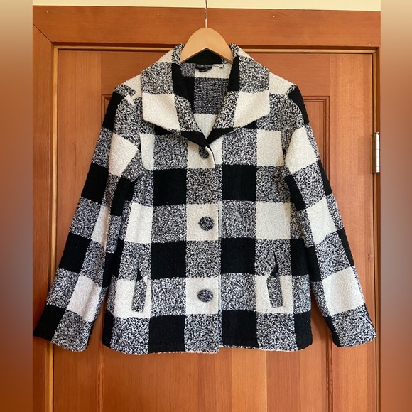 Nomadic Traders Jackets & Coats Nomadic Traders Black And White